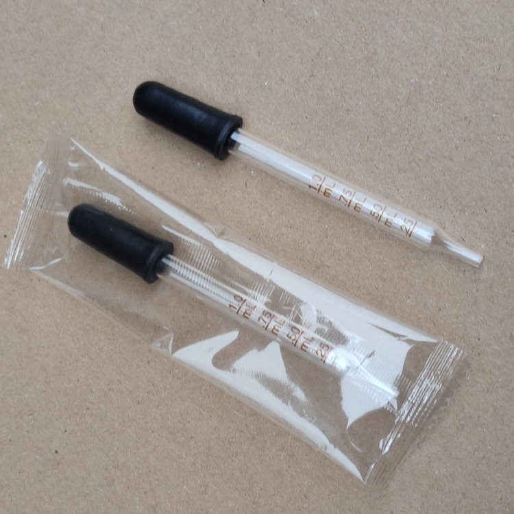 Customized laboratory glue eyedropper with independent packaging