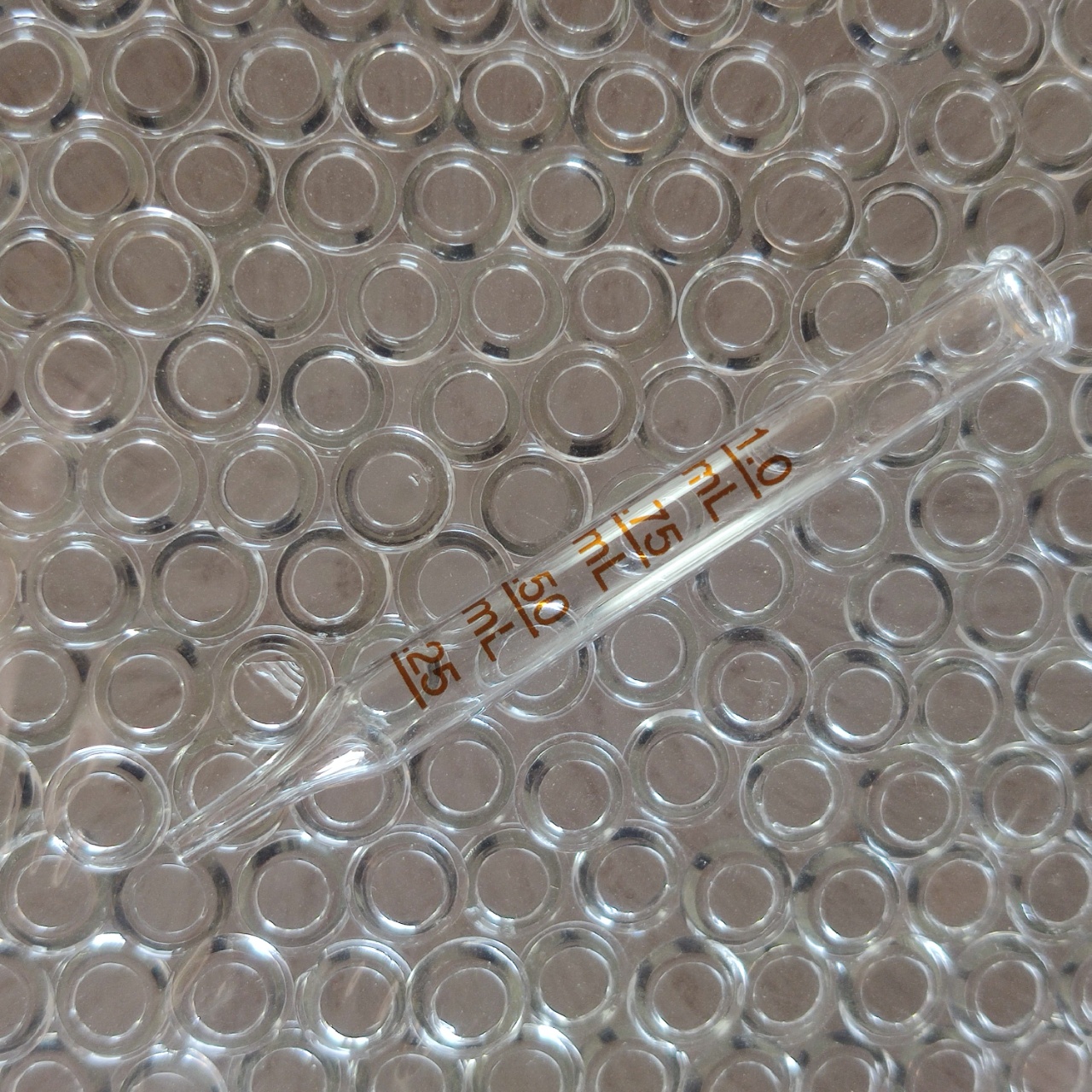 70 mm Glass graduated dropper (penetration printing)