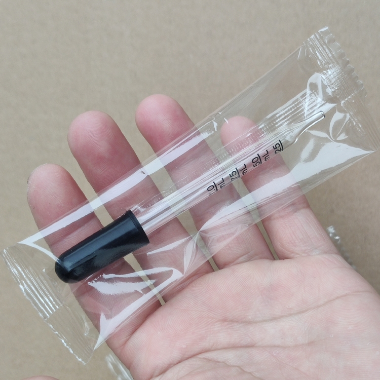 Independently packaged laboratory glue head dropper